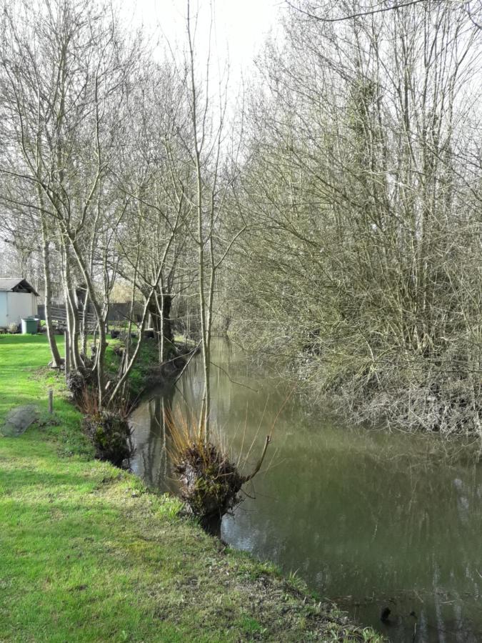 Le Logis De Lange Apt Les Aigrettes Saint-Hilaire-la-Palud 外观 照片