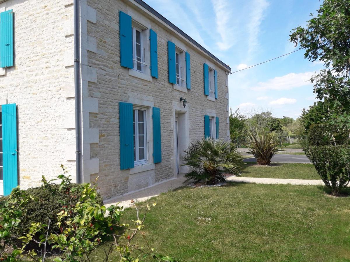 Le Logis De Lange Apt Les Aigrettes Saint-Hilaire-la-Palud 外观 照片