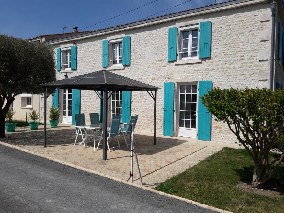Le Logis De Lange Apt Les Aigrettes Saint-Hilaire-la-Palud 外观 照片