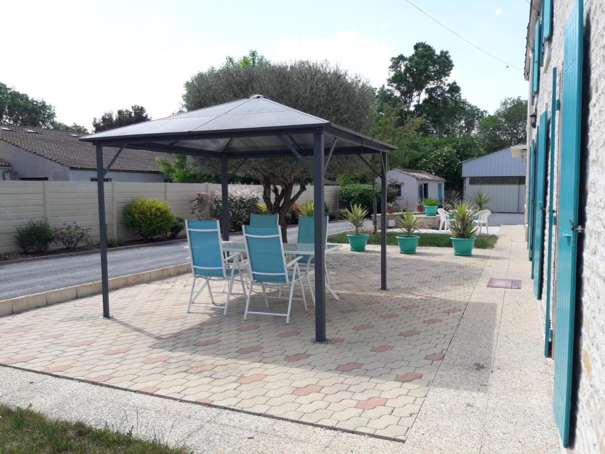Le Logis De Lange Apt Les Aigrettes Saint-Hilaire-la-Palud 外观 照片