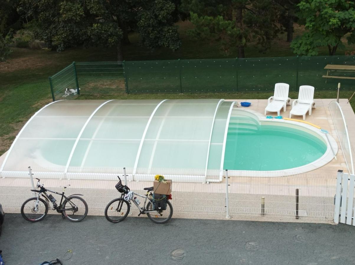 Le Logis De Lange Apt Les Aigrettes Saint-Hilaire-la-Palud 外观 照片