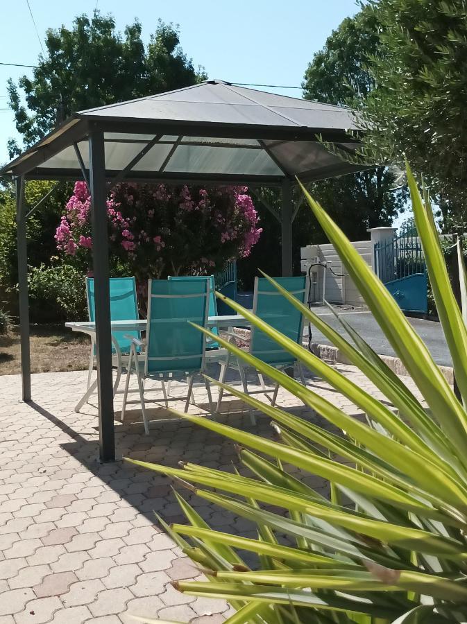 Le Logis De Lange Apt Les Aigrettes Saint-Hilaire-la-Palud 外观 照片